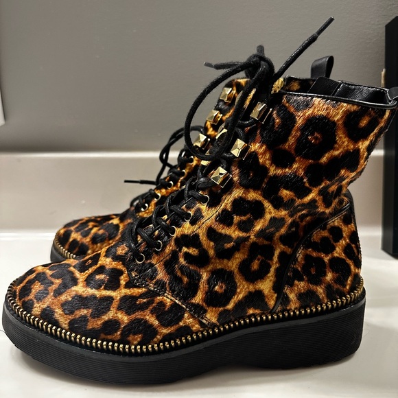 Michael Kors boots - Picture 2 of 3